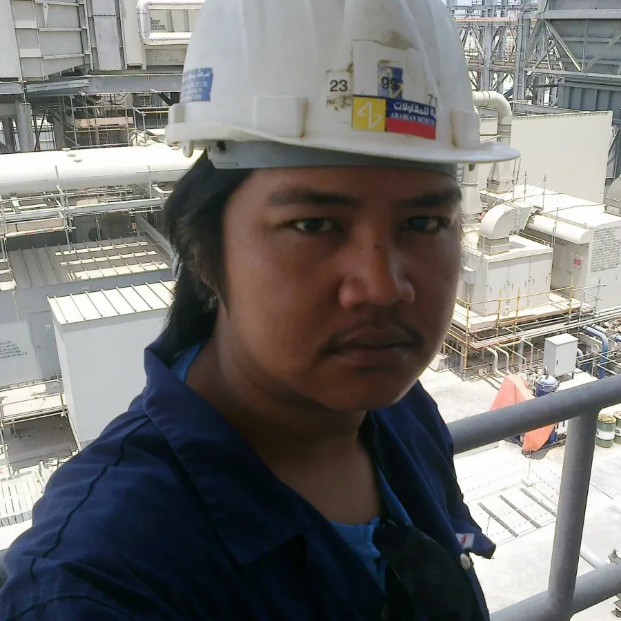 Selbor (Rogelio Flores Robles Jr.), TESDA certified electrician
